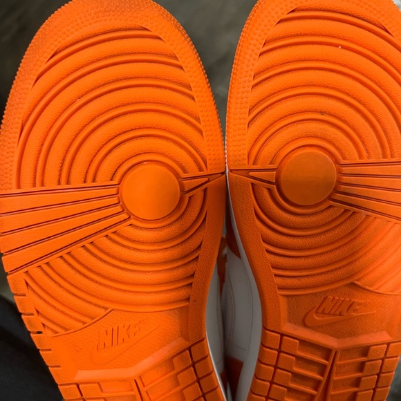 Jordan 1 mids metallic orange vnds - Picture 6 of 9